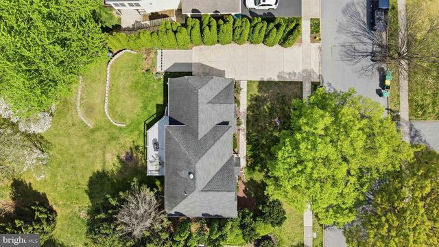 1221 JILL DR, Hummelstown, PA 17036