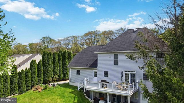 1221 JILL DR, Hummelstown, PA 17036