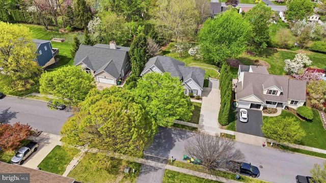 1221 JILL DR, Hummelstown, PA 17036