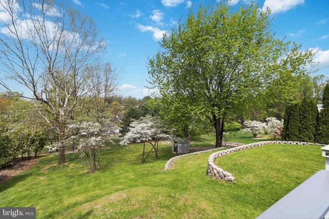 1221 JILL DR, Hummelstown, PA 17036