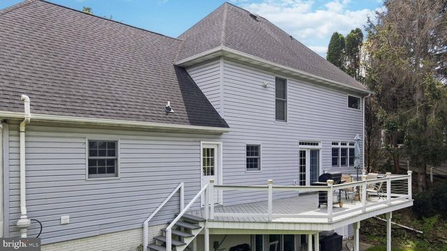 1221 JILL DR, Hummelstown, PA 17036