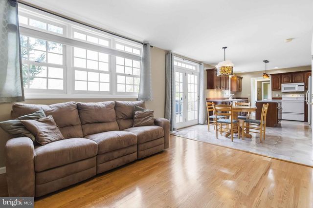 1221 JILL DR, Hummelstown, PA 17036