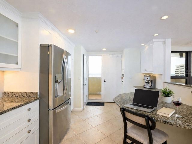 1255 N GULFSTREAM AVENUE 1106, Sarasota, FL 34236