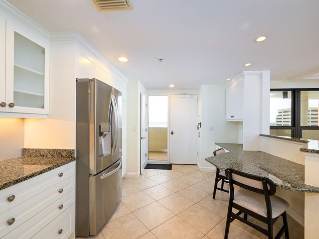 1255 N GULFSTREAM AVENUE 1106, Sarasota, FL 34236