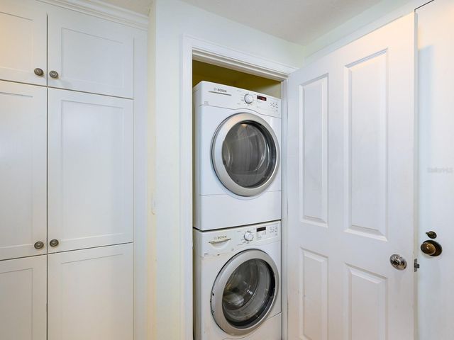 1255 N GULFSTREAM AVENUE 1106, Sarasota, FL 34236