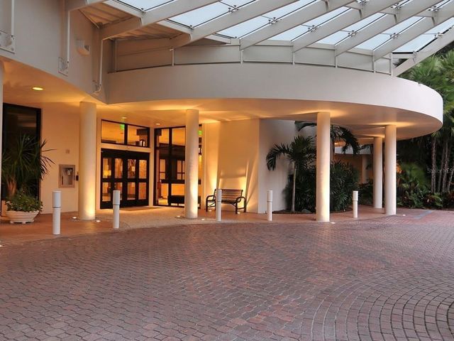 1255 N GULFSTREAM AVENUE 1106, Sarasota, FL 34236