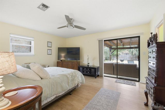 201 S Sunset Blvd, Gulf Breeze, FL 32561