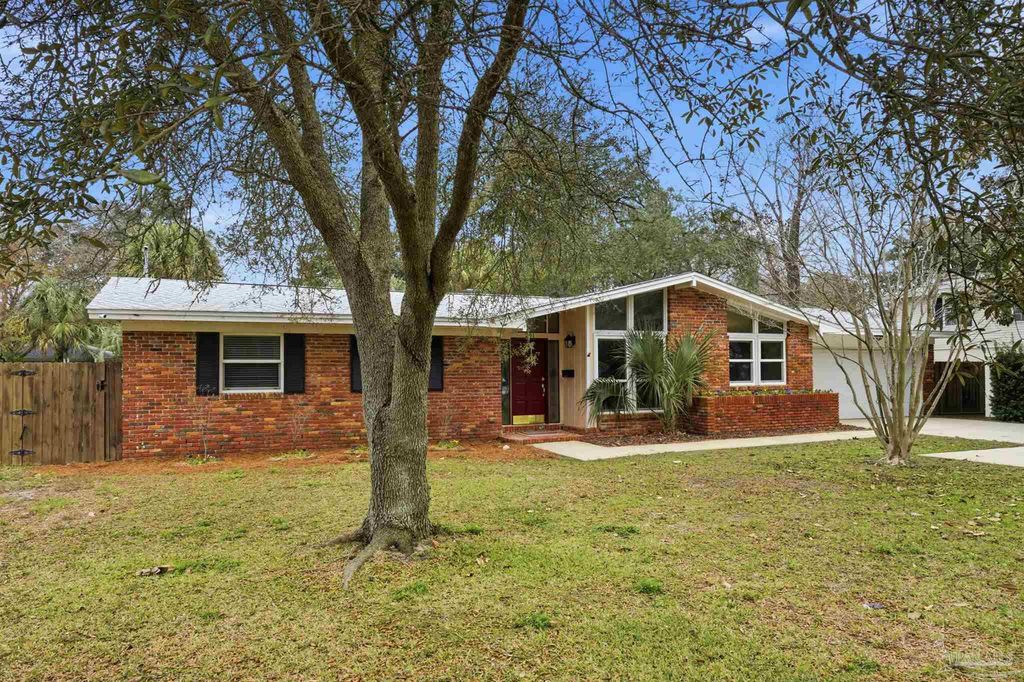 201 S Sunset Blvd, Gulf Breeze, FL 32561