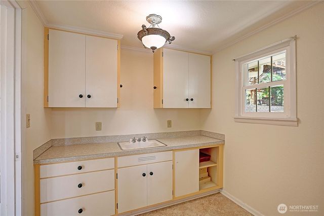 386 Shore Drive, Camano Island, WA 98282