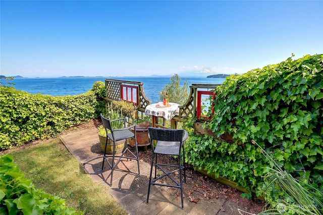 386 Shore Drive, Camano Island, WA 98282
