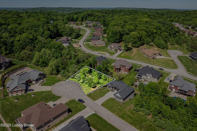 4103 Smarty Jones Dr, Louisville, KY 40214