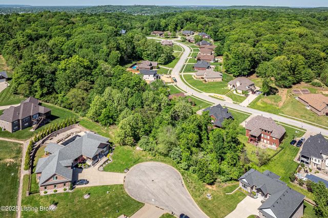 4103 Smarty Jones Dr, Louisville, KY 40214