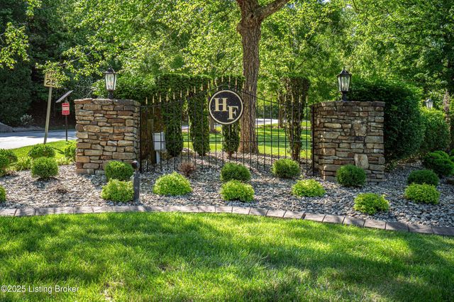 4103 Smarty Jones Dr, Louisville, KY 40214