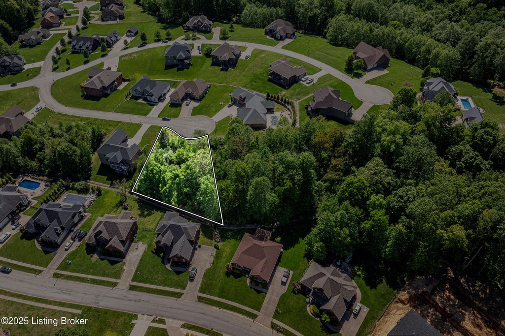 4103 Smarty Jones Dr, Louisville, KY 40214