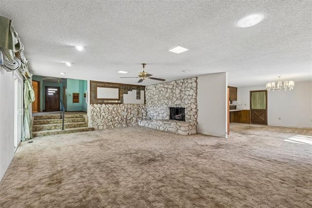 8 Burk Way, Del City, OK 73115