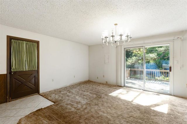 8 Burk Way, Del City, OK 73115