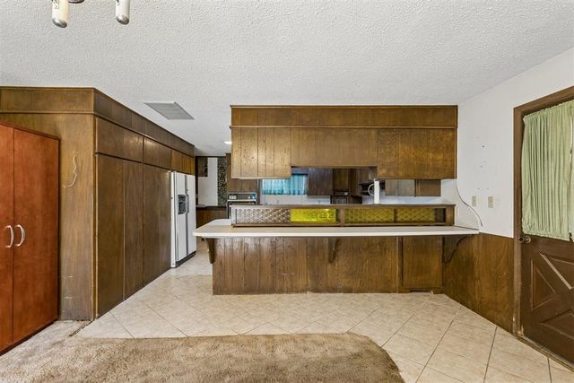 8 Burk Way, Del City, OK 73115