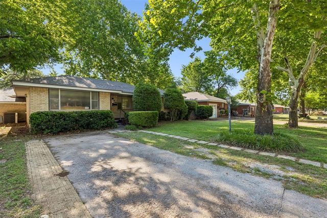 8 Burk Way, Del City, OK 73115