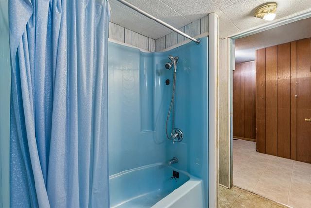8 Burk Way, Del City, OK 73115