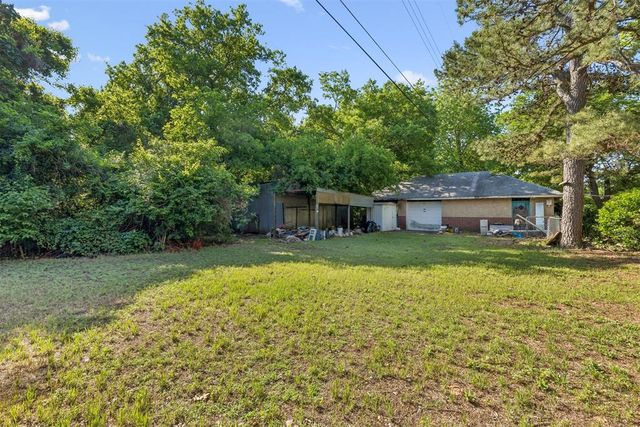 8 Burk Way, Del City, OK 73115
