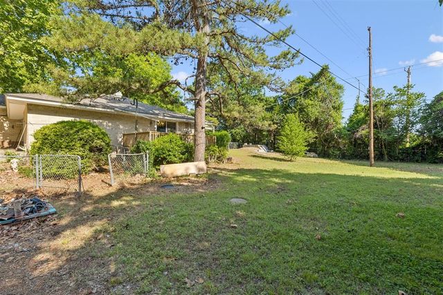 8 Burk Way, Del City, OK 73115