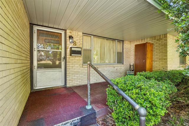 8 Burk Way, Del City, OK 73115