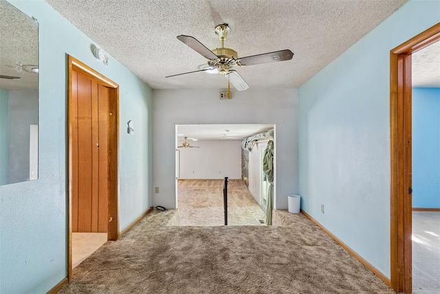 8 Burk Way, Del City, OK 73115