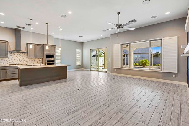 61645 E Travertine Street, Oracle, AZ 85623