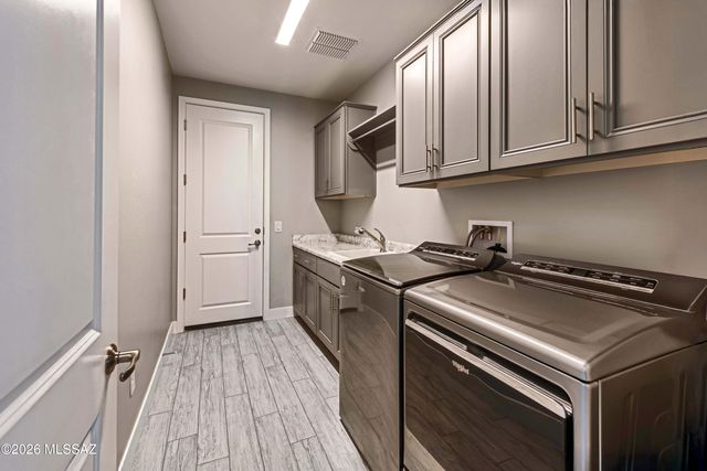 61645 E Travertine Street, Oracle, AZ 85623