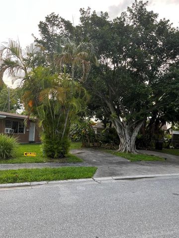 2027 Delphia Street, West Palm Beach, FL 33401