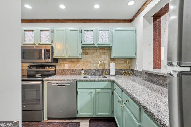 251 Shakespeare Drive 329, Clayton, GA 30525
