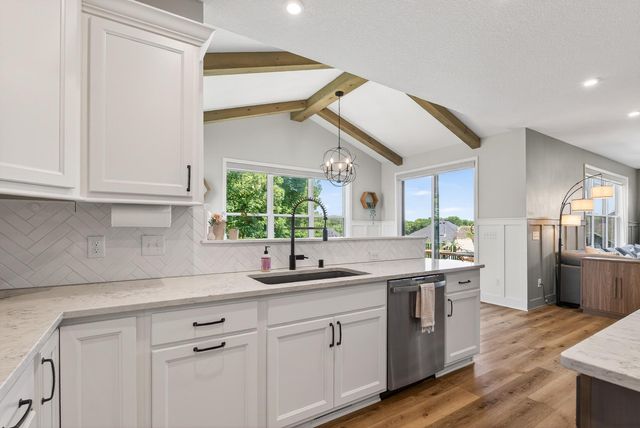 6600 Bracken Drive, Minnetrista, MN 55331