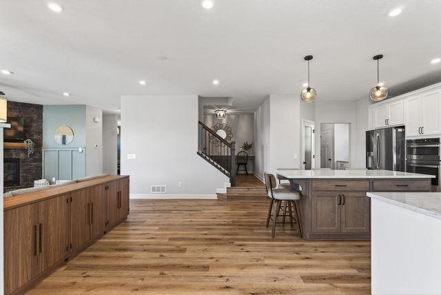 6600 Bracken Drive, Minnetrista, MN 55331