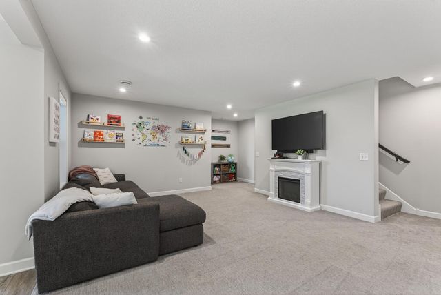 6600 Bracken Drive, Minnetrista, MN 55331