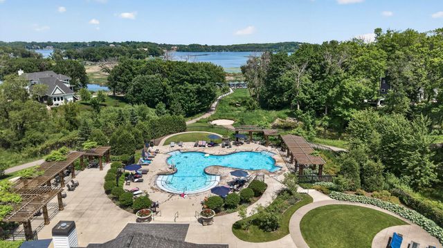 6600 Bracken Drive, Minnetrista, MN 55331