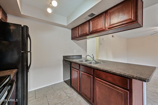 8543 E BELLEVIEW Street, Scottsdale, AZ 85257