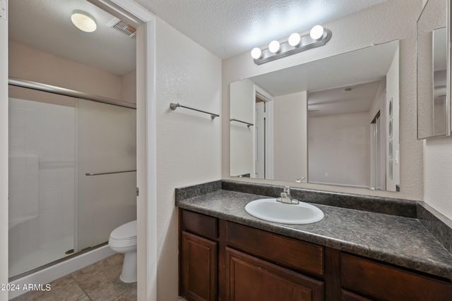 8543 E BELLEVIEW Street, Scottsdale, AZ 85257