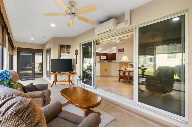 933 FOLKSTONE WAY, The Villages, FL 32162