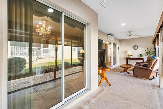 933 FOLKSTONE WAY, The Villages, FL 32162