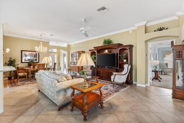 933 FOLKSTONE WAY, The Villages, FL 32162