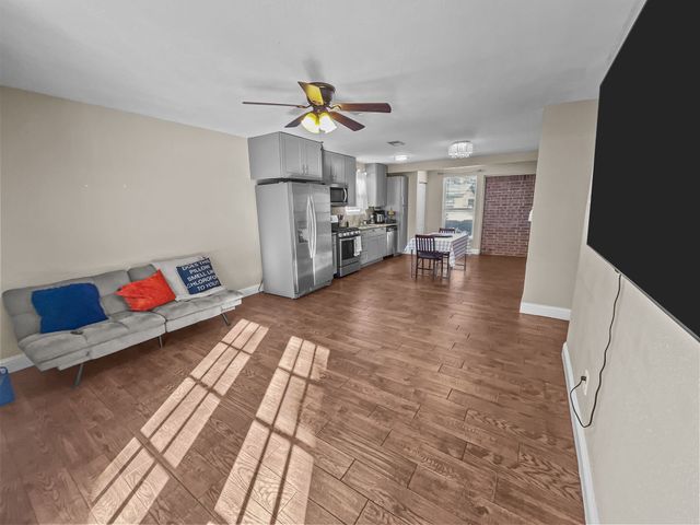 924 Meadow Mead Drive, Allen, TX 75002