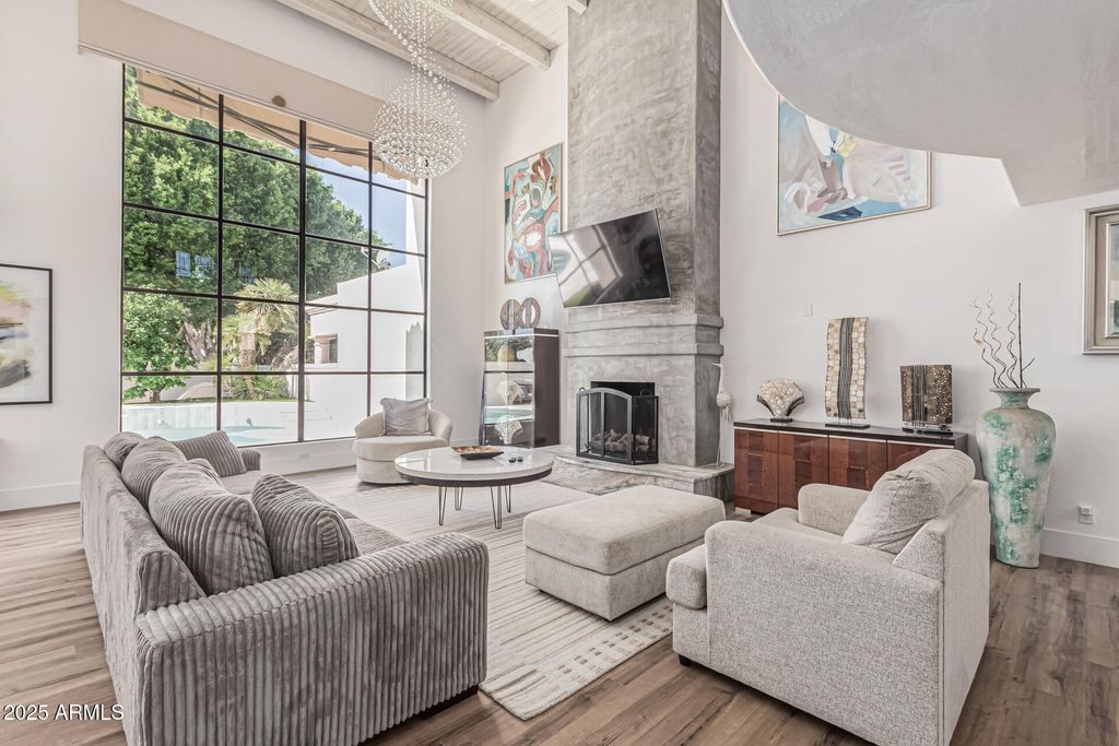 10113 E TOPAZ Drive, Scottsdale, AZ 85258