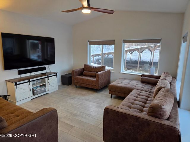 67268 Endless View Loop, Homer, AK 99603