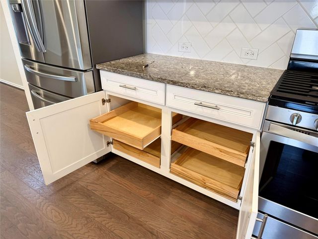 3323 Golden Eagle Way, Richmond, TX 77469