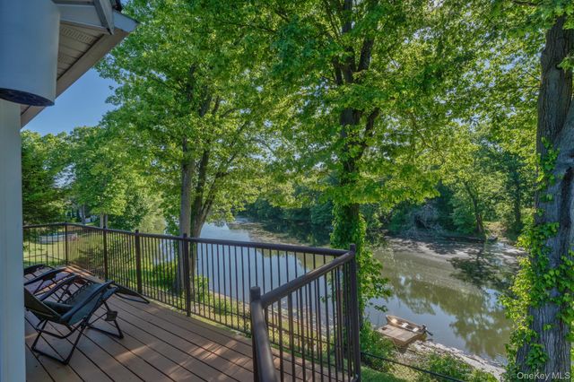 234 Sawmill Road, Lake Katrine, NY 12449