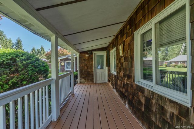 234 Sawmill Road, Lake Katrine, NY 12449