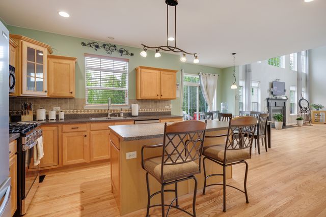 10631 Oregon Trail, Huntley, IL 60142