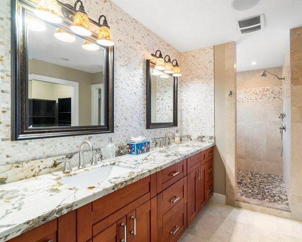 31 Waikalani Hema Pl, Kihei, HI 96753