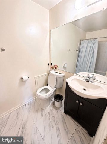14949 CARRIAGE SQUARE DR, Silver Spring, MD 20906