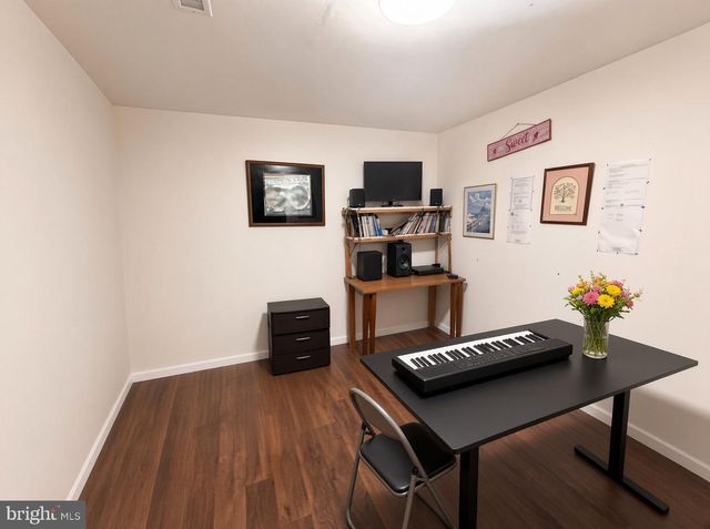 14949 CARRIAGE SQUARE DR, Silver Spring, MD 20906